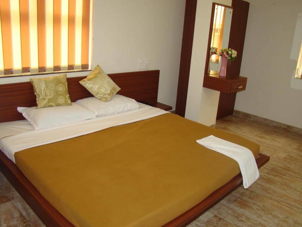 Hotel Nile Residency Bangalore Exterior photo
